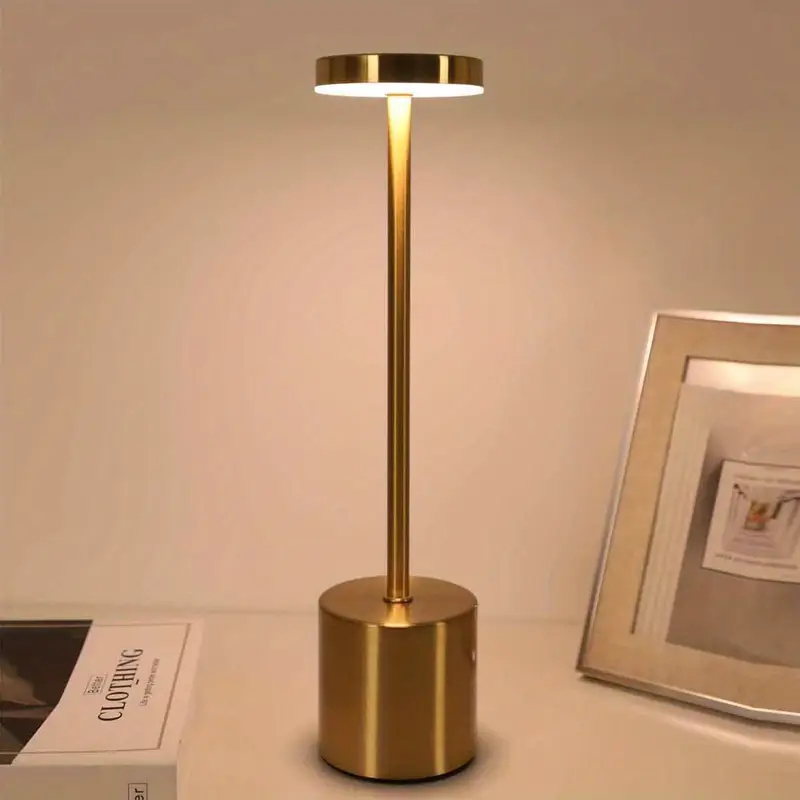 Luminária LED 3 em 1